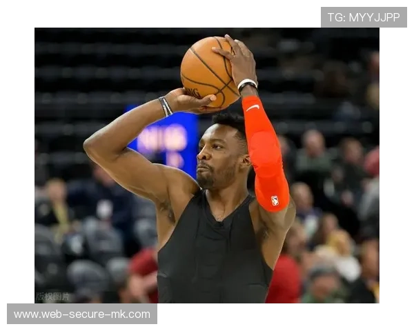 太阳内线补篮频繁成为比赛转折点